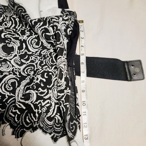 Joseph Ribkoff White and Black Pencil Cocktail Dress 2 - Picture 12 of 13